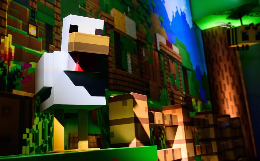 “MINECRAFT EXPERIENCE: VILLAGER RESCUE” REVEALS EXCLUSIVE IN-GAME CAPE FOR ALL ATTENDEES